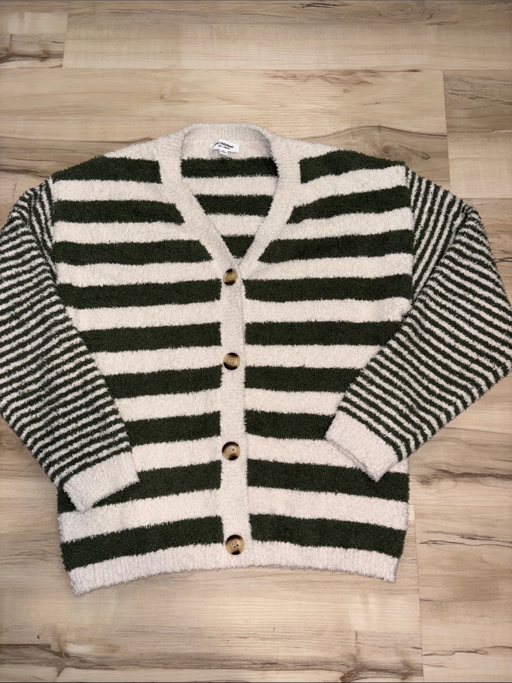ee:some Los Angeles Olive Green Striped Fuzzy Button Front Cardigan Sweater Med